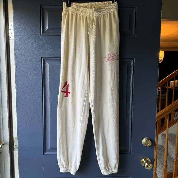 NWOT Stranger Things x PacSun Upside Down Sweatpants Women’s Size Small - Picture 8 of 13